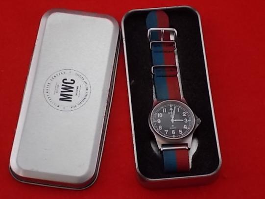 Quartz Wristwatch - MWC in metal case
