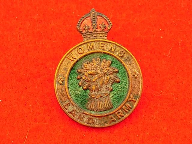 WW11 Pin Badge - Womens Land Army